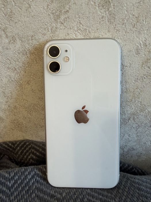 Айфон 11 в отличном состоянии