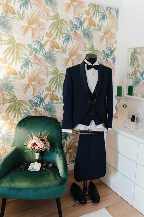 Inchiriez manechin mireasă/mire