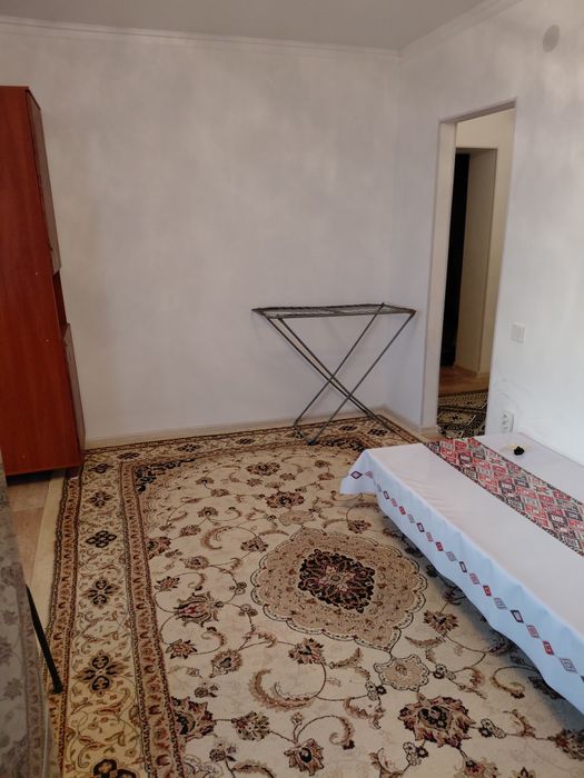 Үш бөлмелі пәтер жалға беріледі