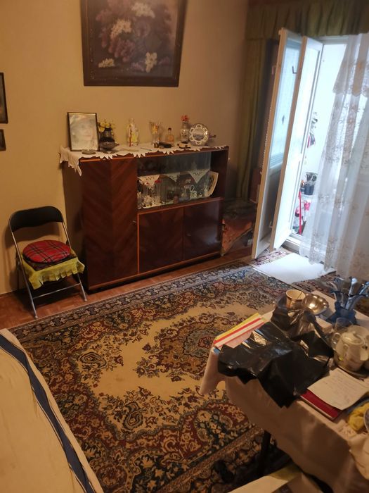 Vand apartament 2 camere Raul Doamnei