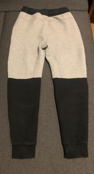Pantaloni nike tech fleece