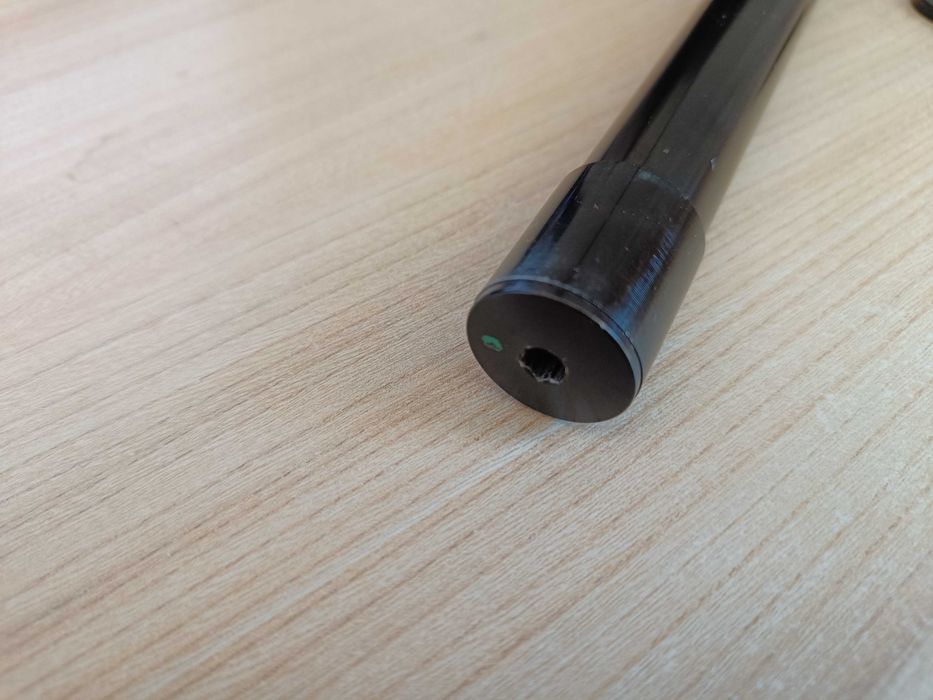 Проходна ос 20mm за вилка Fox