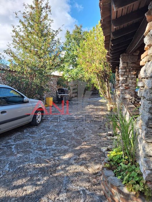 Продава се Къща в Варна, Галата - 660 кв.м за 1288 €/кв.м - Снимка #9