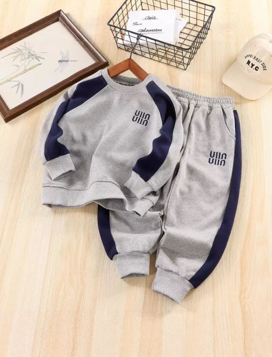 Спортивный костюм