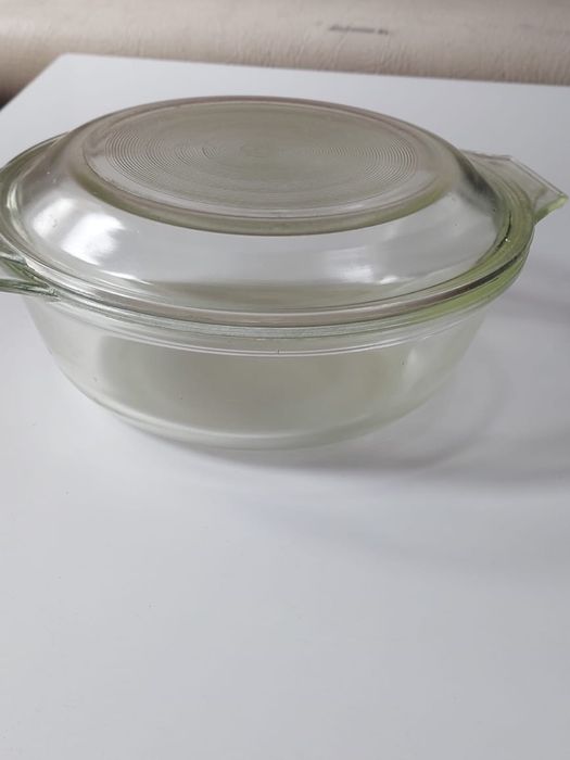 Стеклянная кастрюля