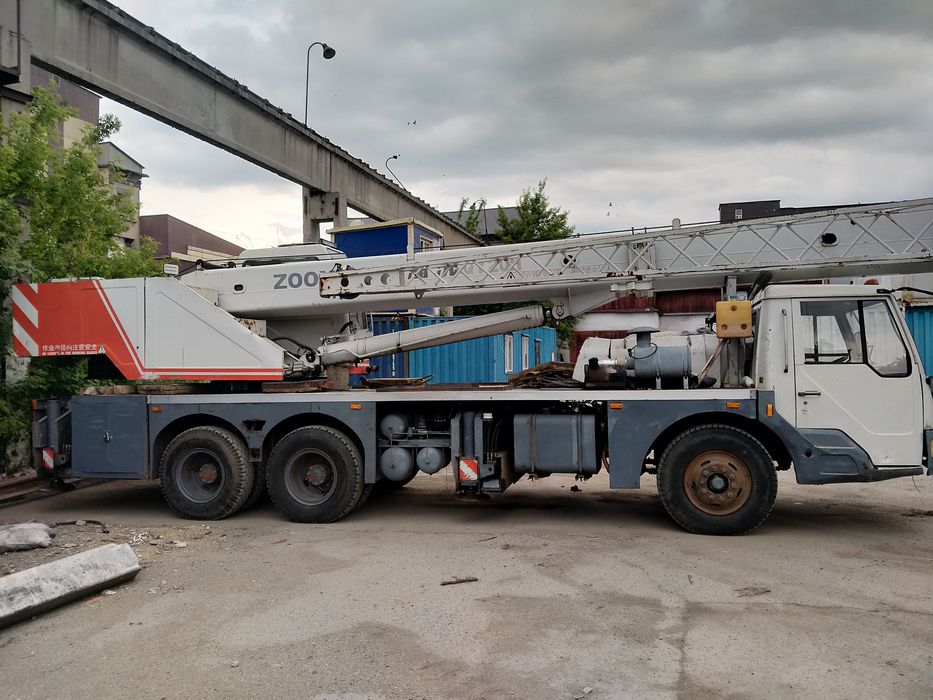 Продам китайский автокран 20 тонн