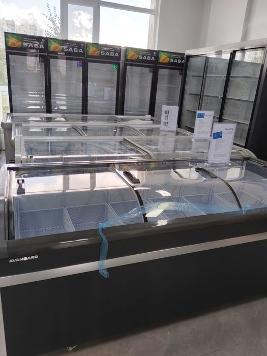 Витринный холодильник