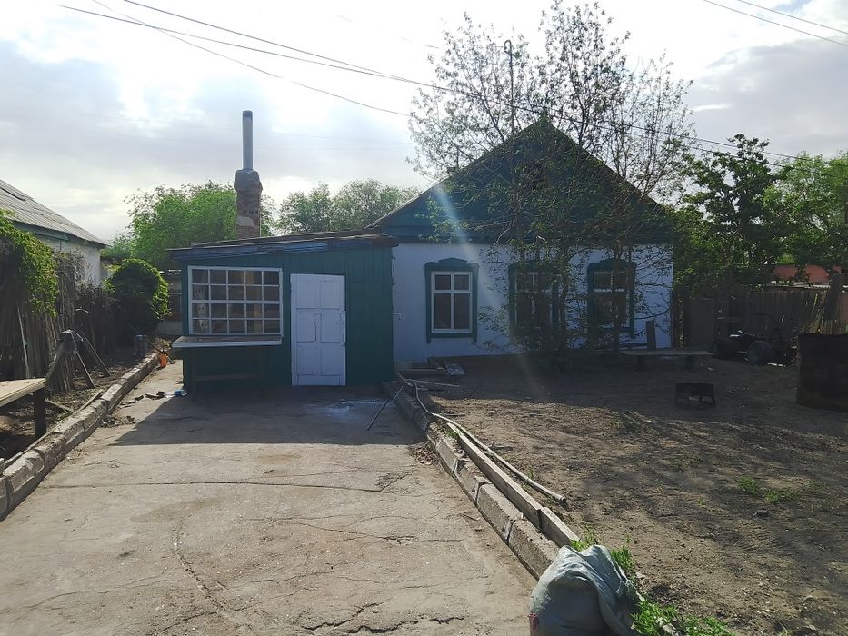 Продаётся пол дома агыбай батыра 39