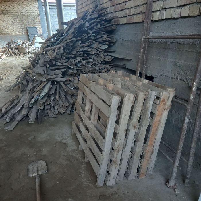 Чёрный потолок чуп