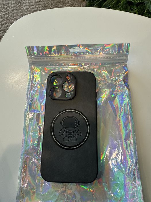 Huse iPhone 16 pro, diferite modele