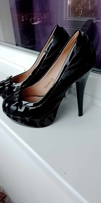 Дамски обувки 37 номер