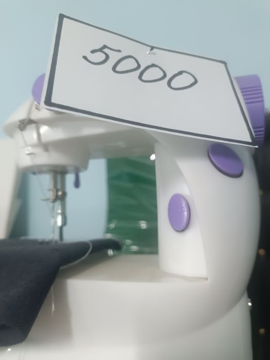 Швейная мини машина.