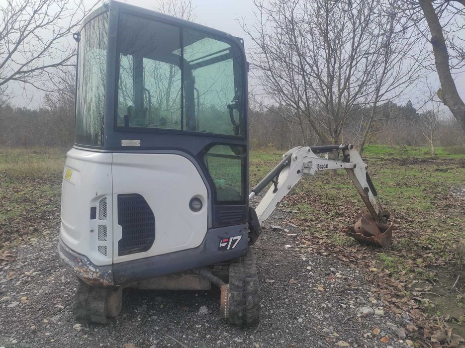 Мини Багер Bobcat e17