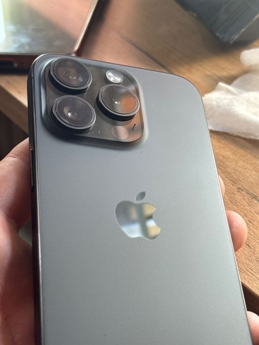 iPhone 15 pro Black 128gb