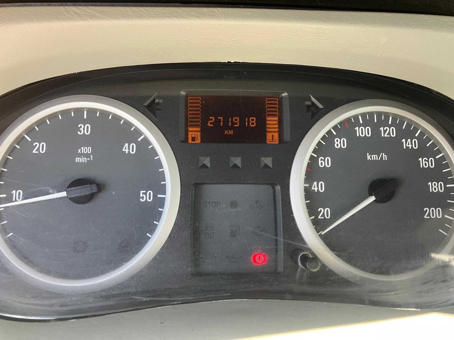 Opel Vivaro 2.0 CDTI 115 CP, 8+1 locuri, AC, foarte întreținut
