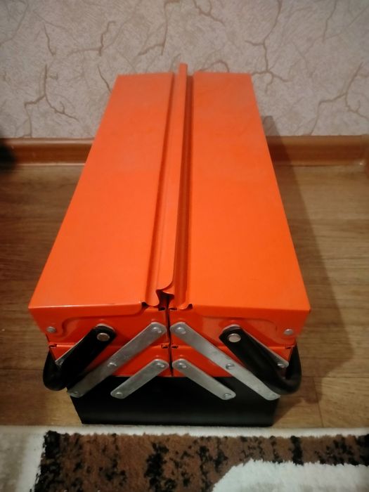 Набор инструментов.