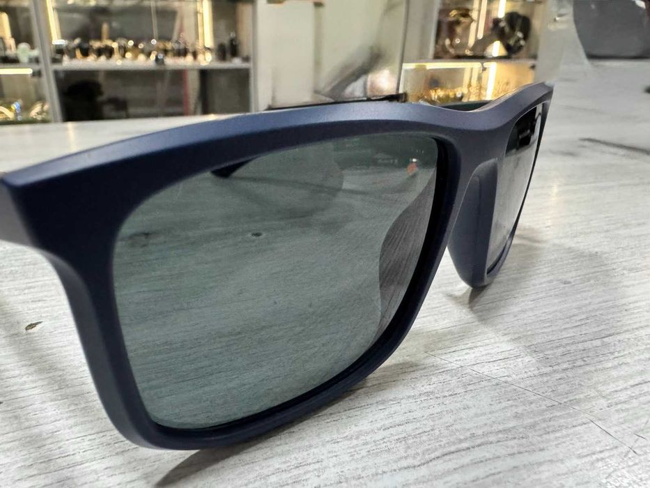 Слънчеви очила Emporio Armani EA4234U