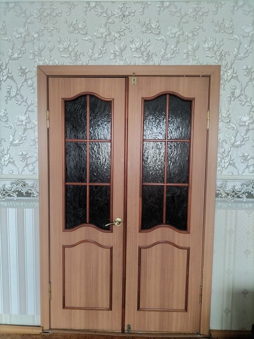 Продам двери межкомнатные с наличниками