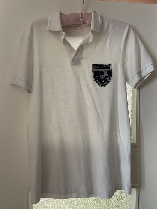 Uniforma Liceul Teoretic „Dimitrie Cantemir”