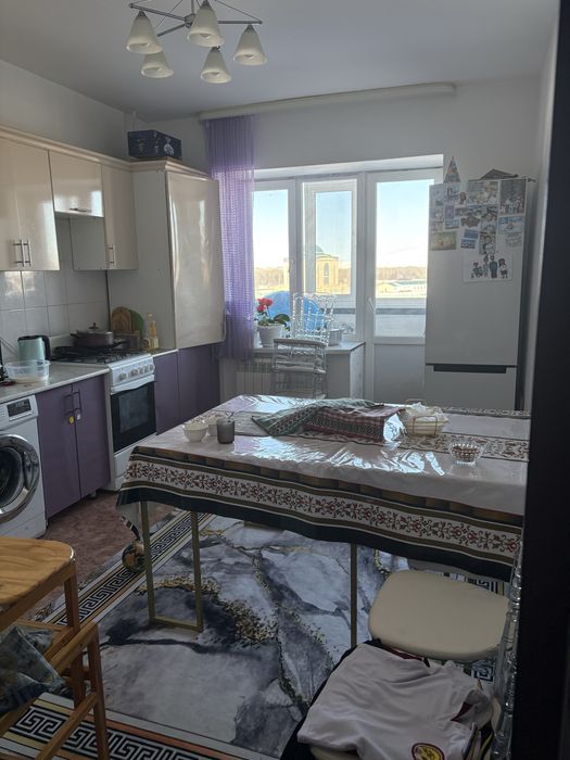 Үй сату.нұрсити 2-микрайон 36дом.