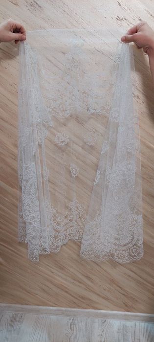 Булченска рокля в комплект с воал и обрач