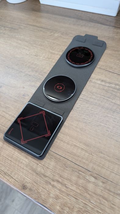 Безжично зарядно 15W