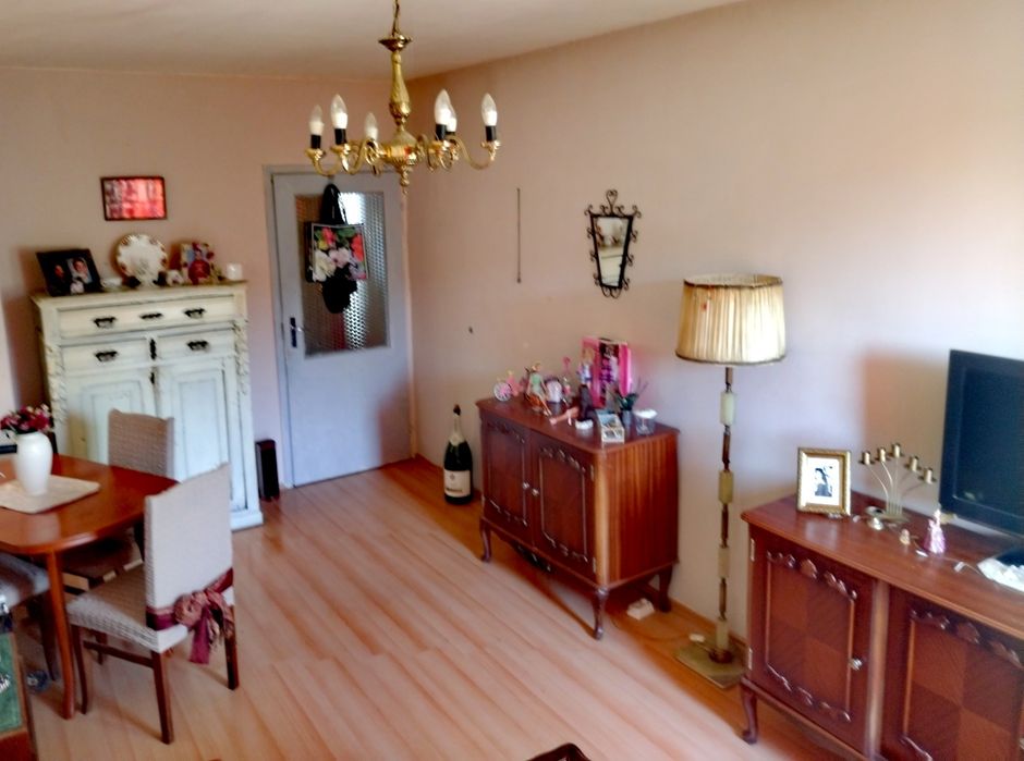 Продава се Двустаен апартамент в София, Люлин 3 - 67 кв.м за 2015 €/кв.м - Снимка #2