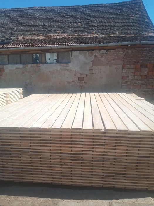 Vând scândură, caferi lați grinzi ect mai multe la tel