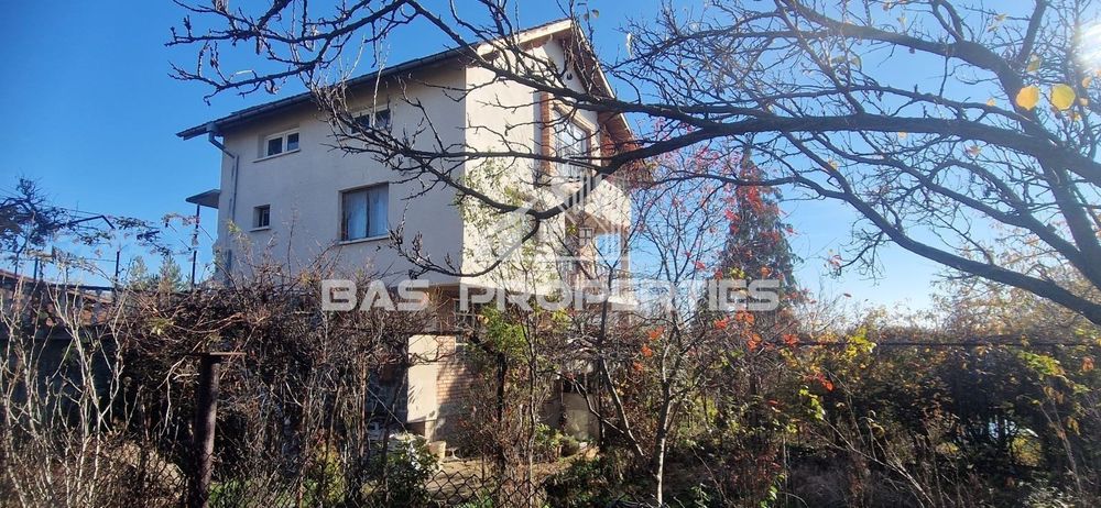 Къща в София, област-гр.Костинброд площ 210