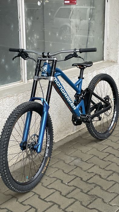 Mondraker Summum SE Pro ( downhill, freeride, full suspension )