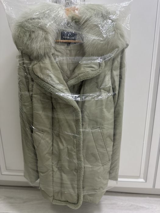 Продам женскую куртку