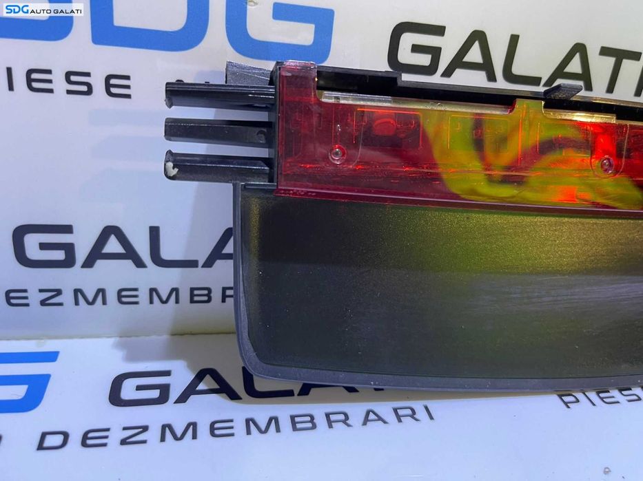 Stop Auxiliar Aditional Central de pe Luneta Geam Sticla Portbagaj Audi A6 C6 Berlina Sedan Limuzina 2005 - 2011 Cod 4F5945097