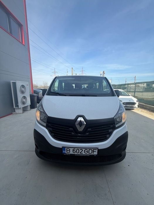 Renault Trafic 3 microbuze de vanzare 8+1 Renault Trafic, Ford Transit, Opel Vivaro