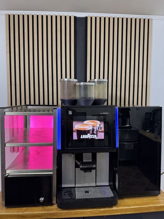 Espressor/ Aparat de cafea WMF 5000s sistem SIROPURI si CARD/2018