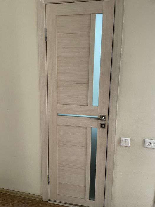 Продам двери б/у