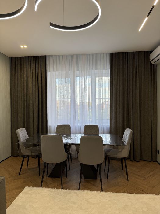 Сдам посуточно элитную квартиру