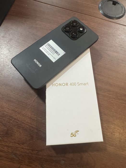Чисто нов Honor 400 smart