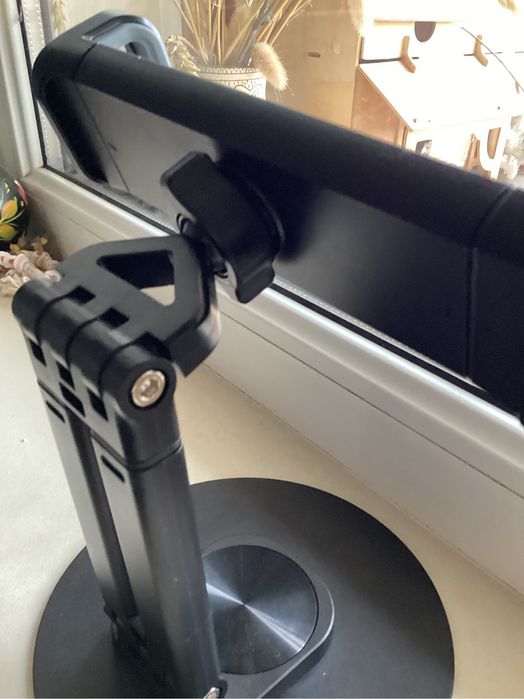 Штатив для планшета