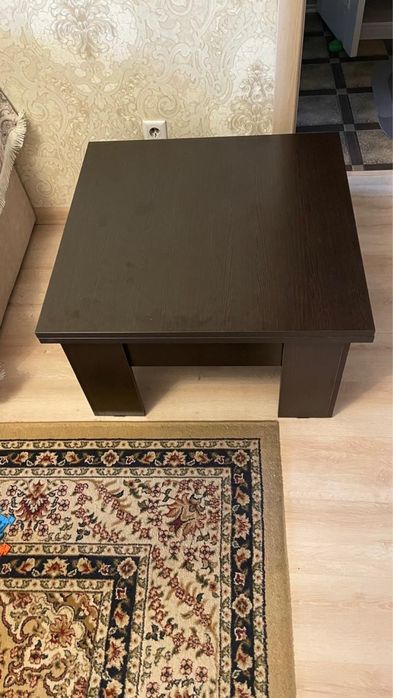 Продам стол