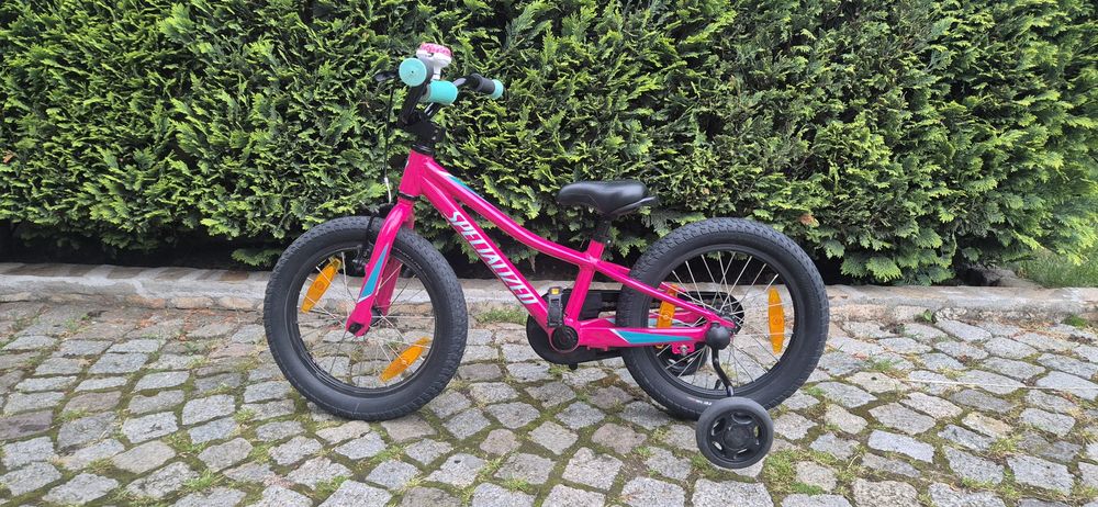 Алуминиеви детски колела Cross Speedster 20 " и Specialized 16 " като нови