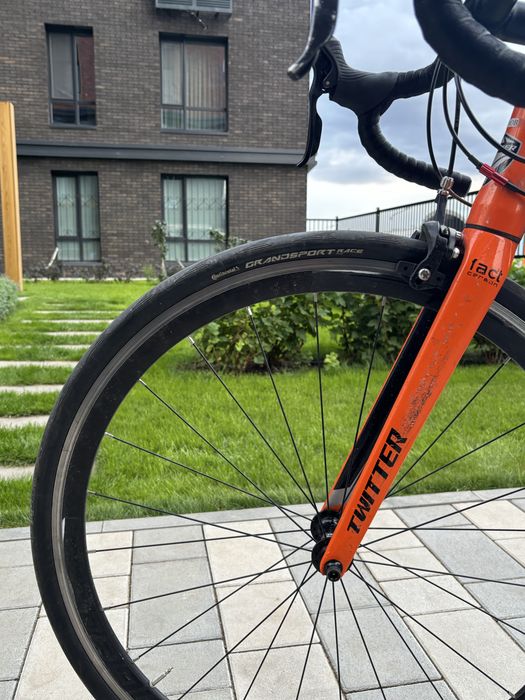 Twitter шоссейный велосипед