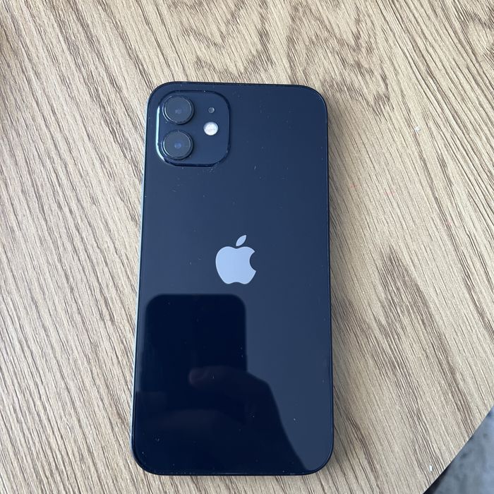 Iphone 12 64 gb перфектен