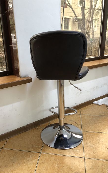 Барный визажный стул 15000т