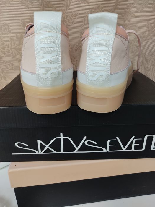 Кроссовки кеды женские кожаные испания