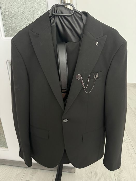 Спортно улегантен костюм (С/М)