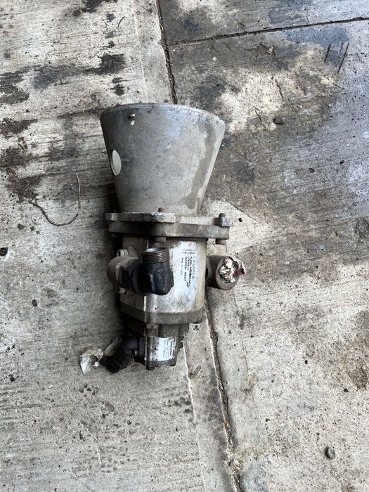 Pompa dubla hidraulica