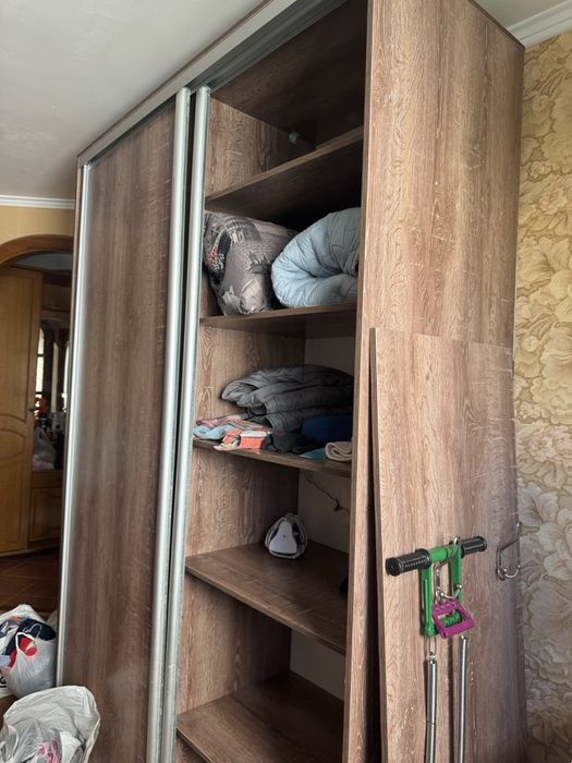 Шкаф в прихожую.