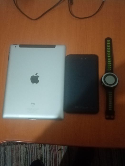 Lichidare bibliotecă + Gadgeturi: Harry Potter, iPad, Ceas Smart  etc