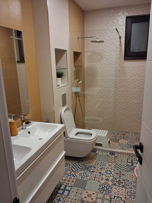 Строителна фирма вътрешни ремонти, основни и довършителни