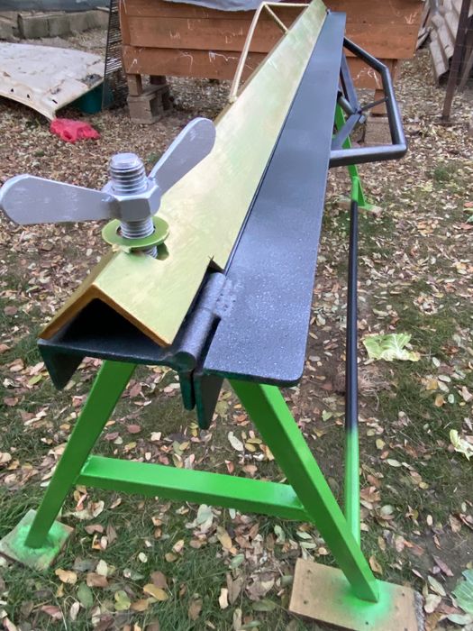 Abkant/ mașina de îndoit tablă